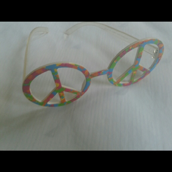Peace Glasses - Picture 3 of 3